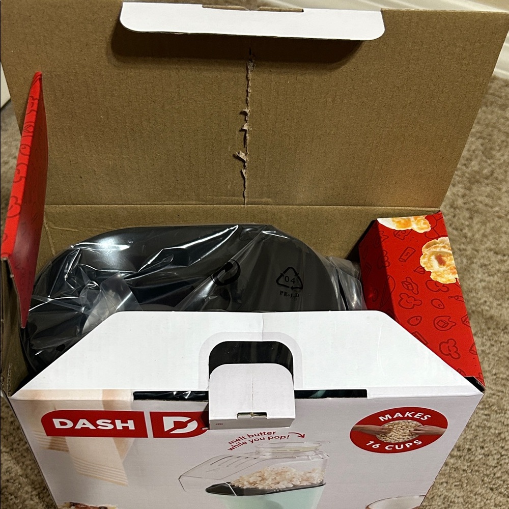 DASH Fresh Pop Popcorn Maker - Picture 13 of 13